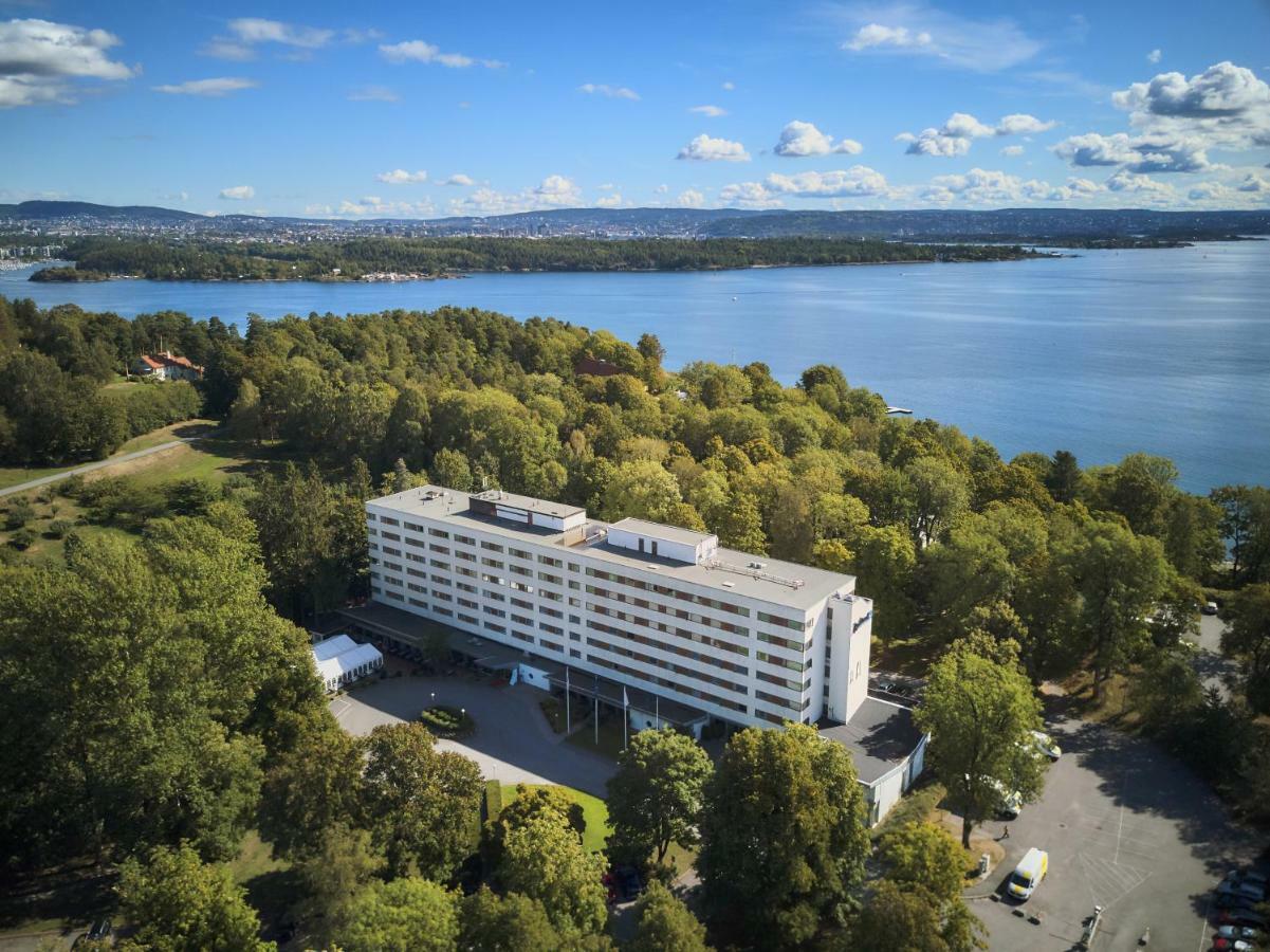 Radisson Blu Park Hotel, Oslo Fornebu Bagian luar foto